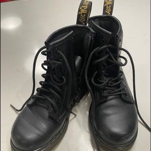 Dr. Martins Black BOOTS leather